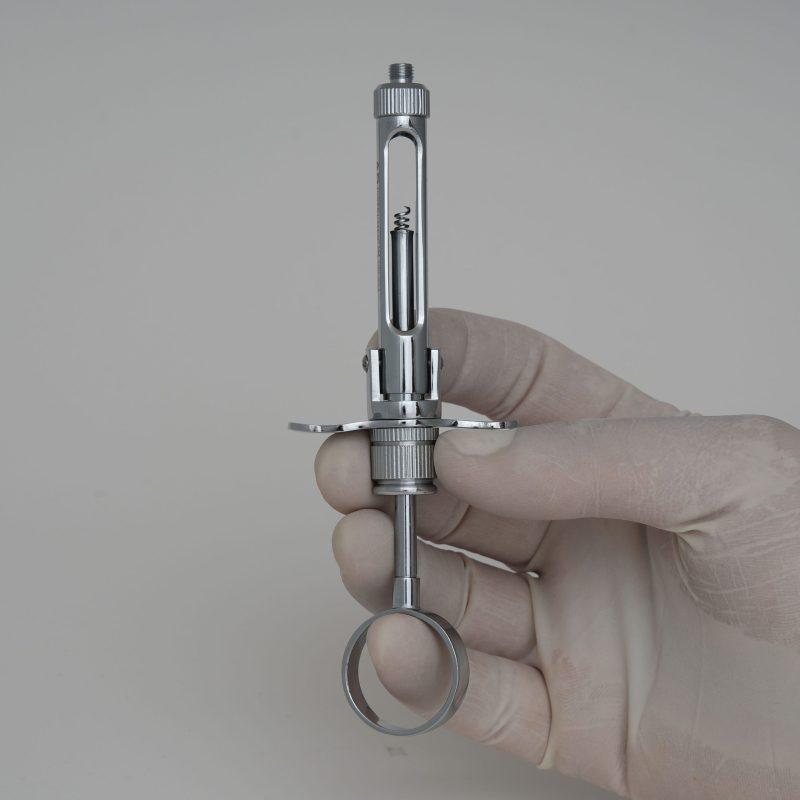 سرنگ تزریق کمر شکن